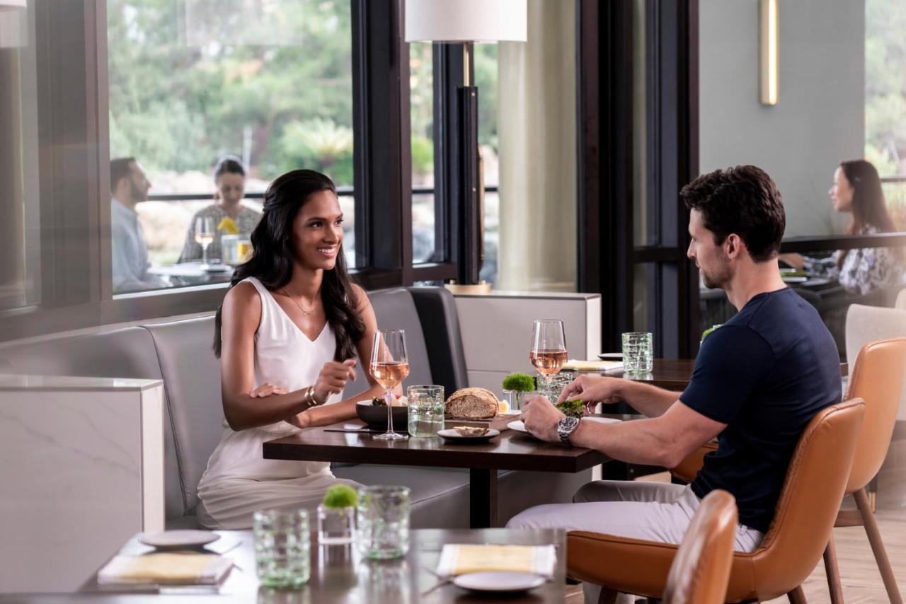 Four Seasons Hotel Westlake Village Exterior foto